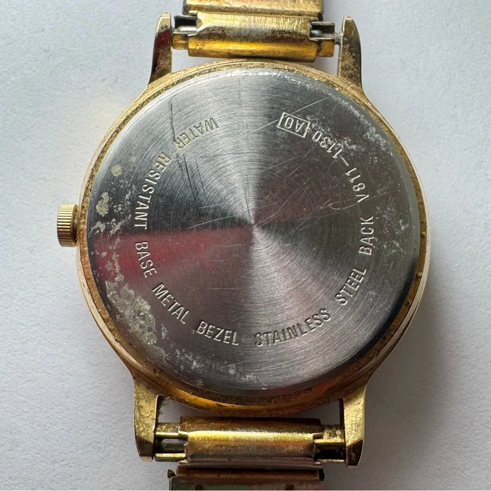 Vintage Lorus by‎ Seiko Disney Holographic Mickey Mouse Quartz Watch Gold Band